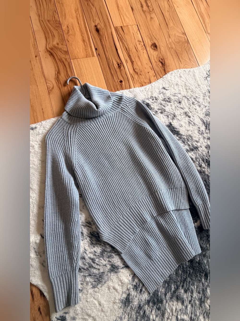 Wilfred free baby blue sweater xs